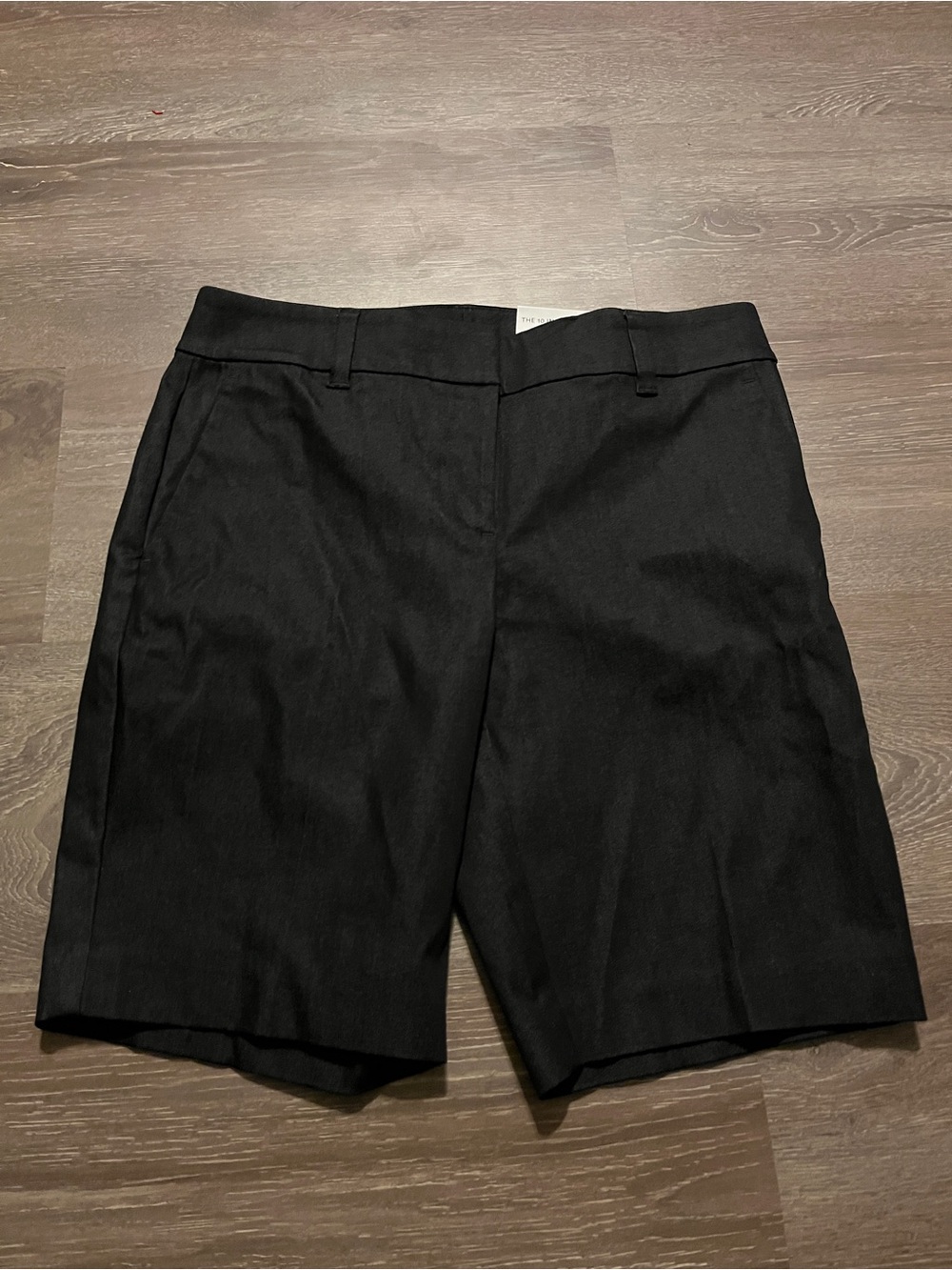 Ann Taylor Factory The 10 Inch Short Black Size 4
